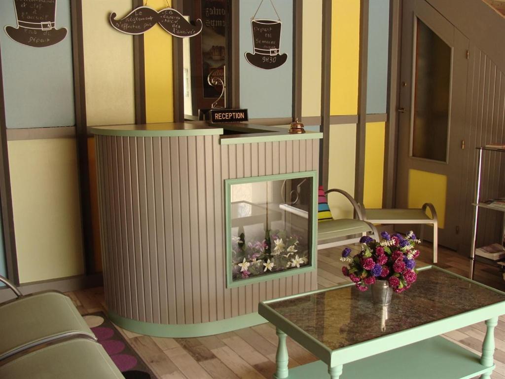 Hotel Le Flaubert Fougères Eksteriør billede