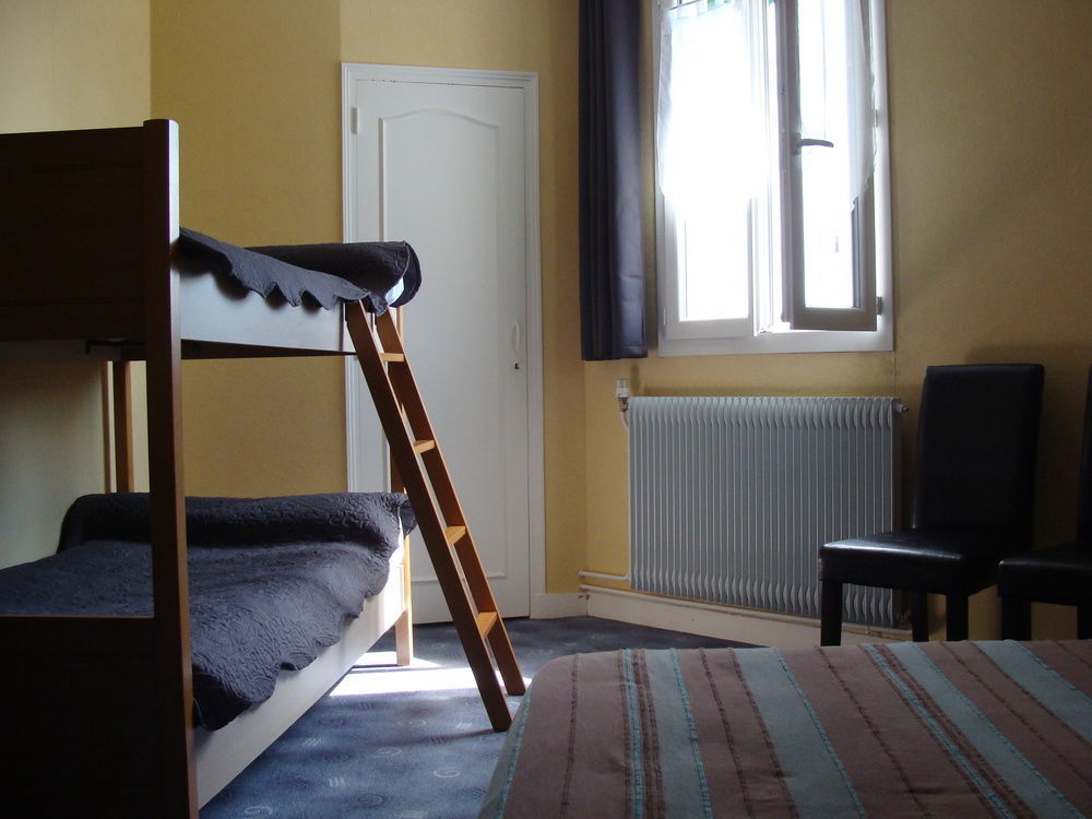 Hotel Le Flaubert Fougères Eksteriør billede